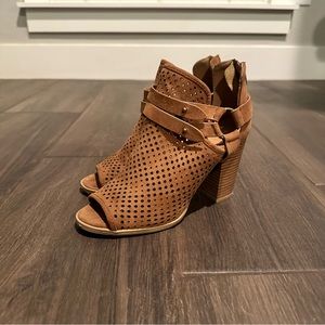 Altar’d State Open Toe Ankle Booties in Brown (Size 7)